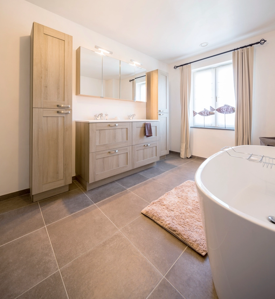 Soaking tub suite · Brookhaven